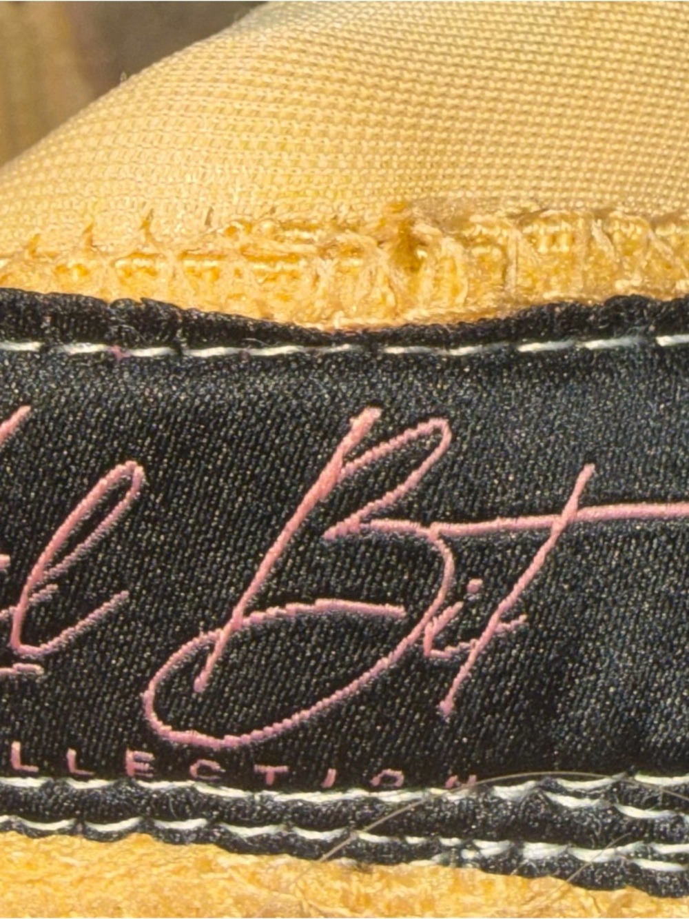 Lilbit Collections Wig - Picture 3 of 3